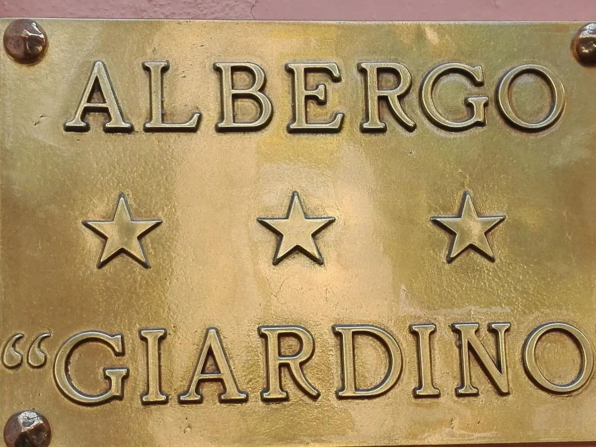 Albergo Giardino Toscolano Maderno Italy