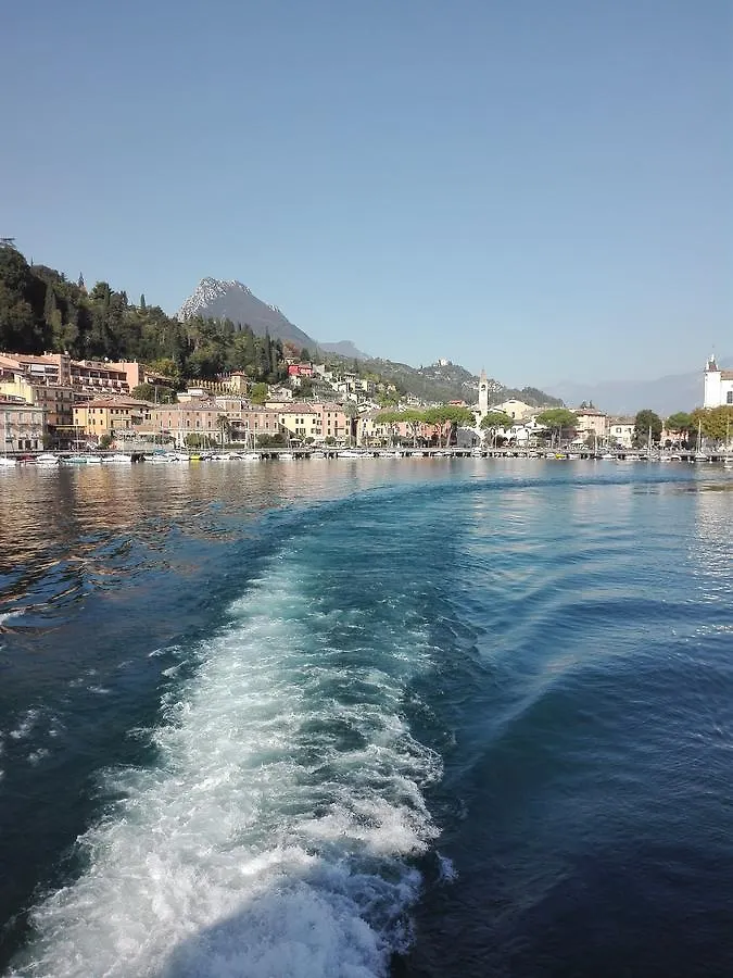 Albergo Giardino Toscolano Maderno 3*,