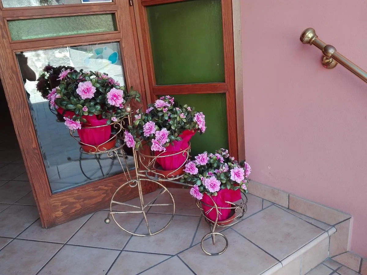 Albergo Giardino Toscolano Maderno 3*,